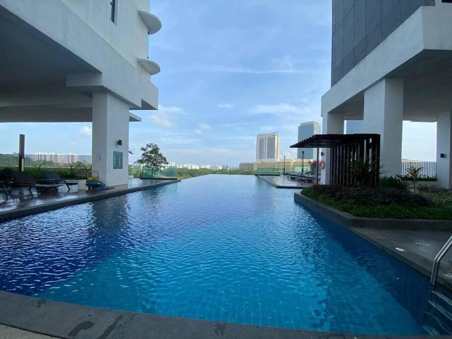 Southkey/midvalley *